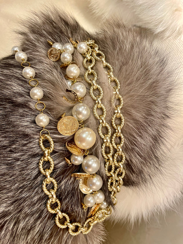 Elizabeth pearl coin belt