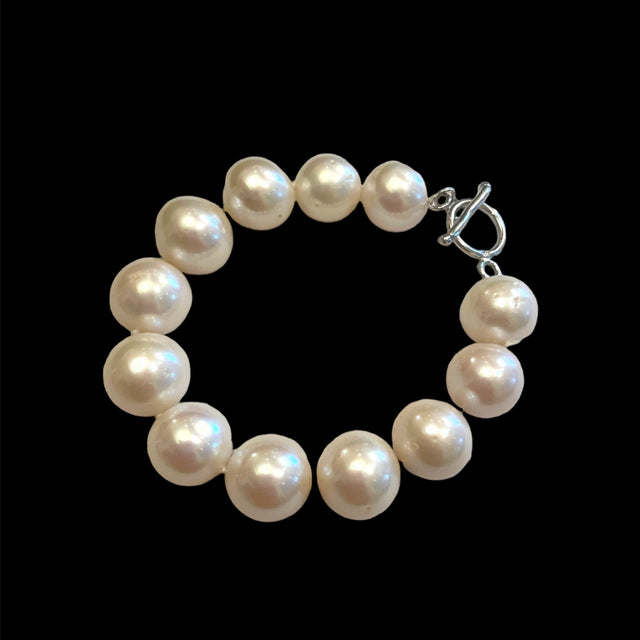 Single Strand Pearl Bracelet