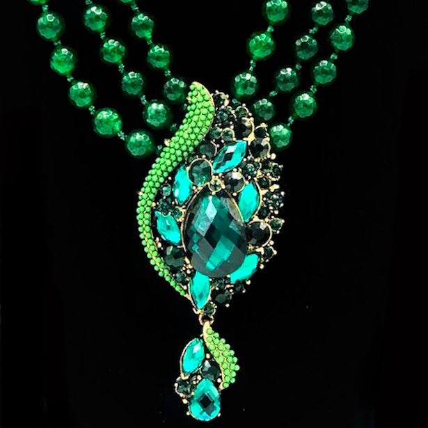 Majesty Emerald Collier with pendant
