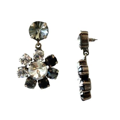 Capri Two-Tone "Piccolo Fiore" Earrings in Black & White