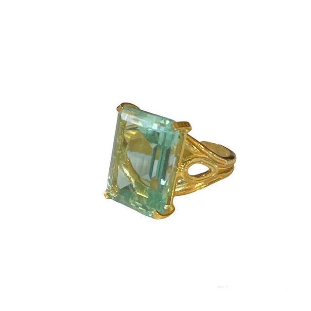 Statement Aqua Ring