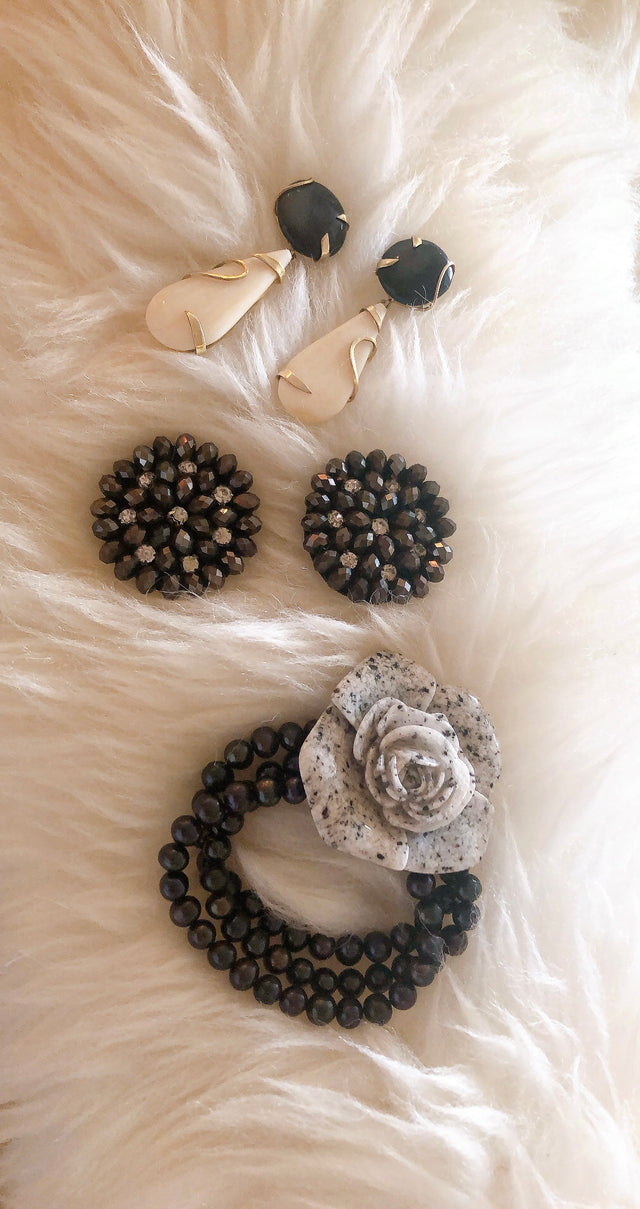 Two-tone camellia onyx bracelet