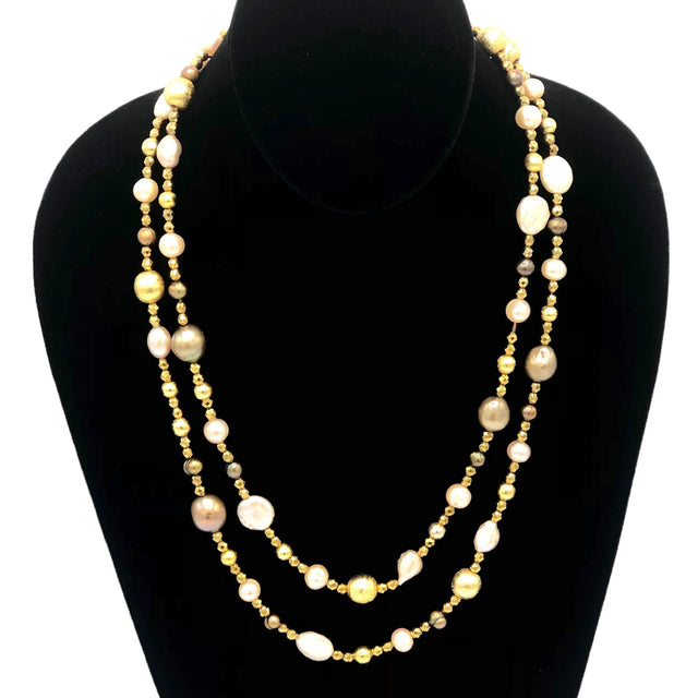 Pearl strand necklace with Swarovski elements