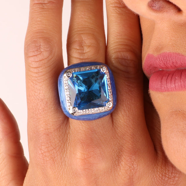 Jumbo Single Stone Ring in Blue