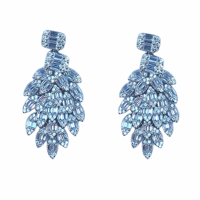 Gala leaf shaped earrings