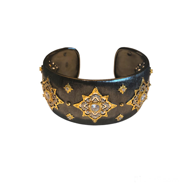 Antique design cuff in gunmetal