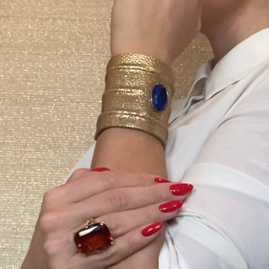 Statement Ring in Cognac