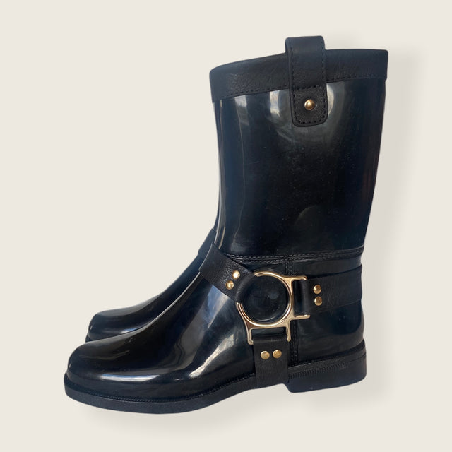 Short Rain Boots with Stirrup Details