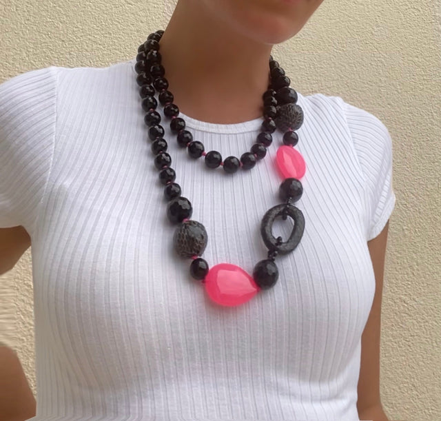 Black Onyx & Rose - Colored Agate