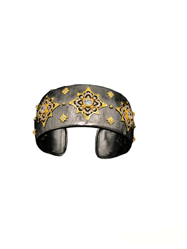 Antique design cuff in gunmetal