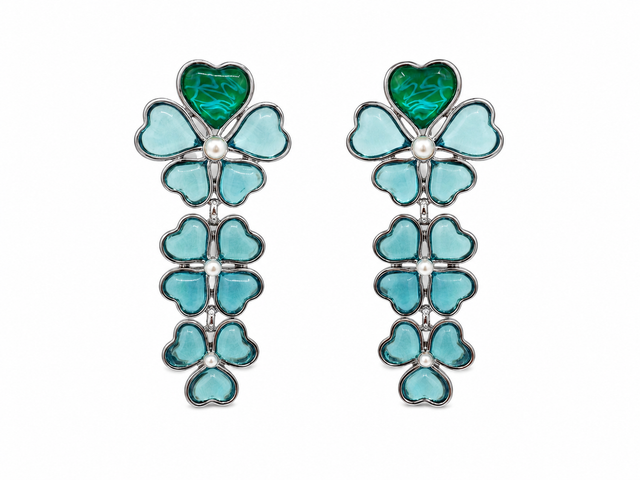 Four-leaf clover clip earrings in Sapphire Blue Boho