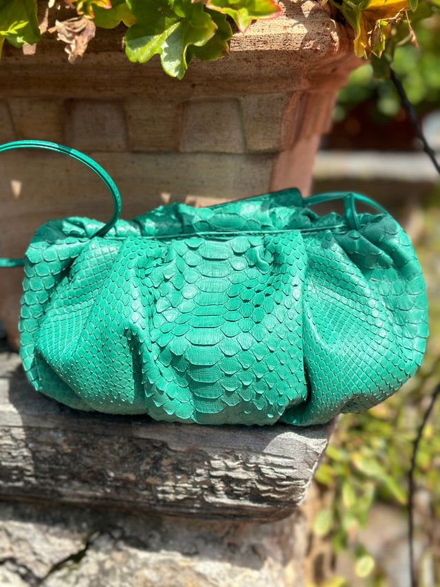 Pillow mini pouch bag in verde/ green