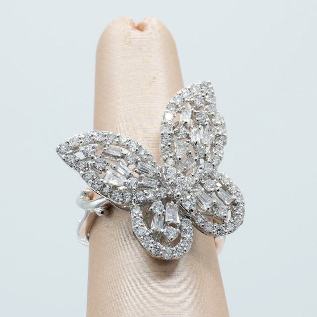 18K White Gold Diamond Butterfly Ring