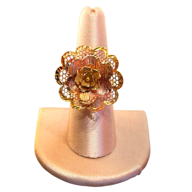 18k gold perforated flower ring