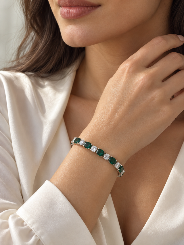 Oval zirconia tennis bracelet in color green