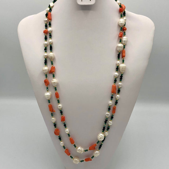 Long beaded necklace with pearl, green crystal details