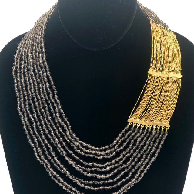 Midnight dancing chain necklace with gold details