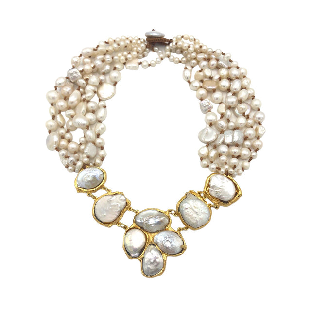 6-wire white pearl necklace with mother of pearl details