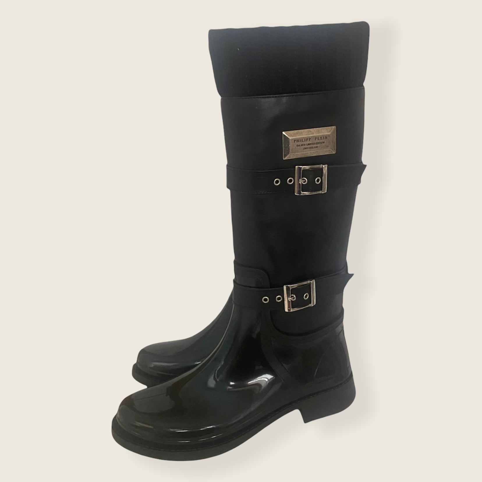 Hunter boot store limited